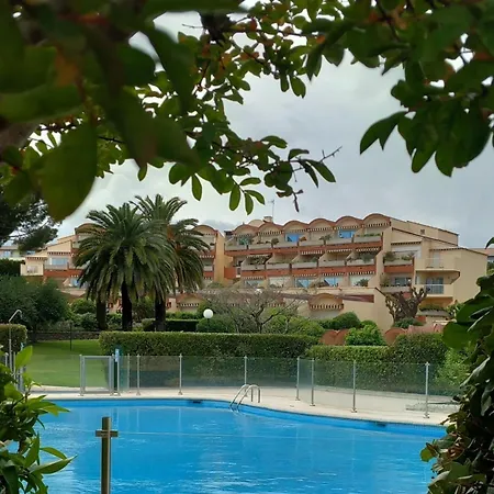 Апартаменти Antibest2 2 Pers Sea Pool Terrac Park 14 Night Min